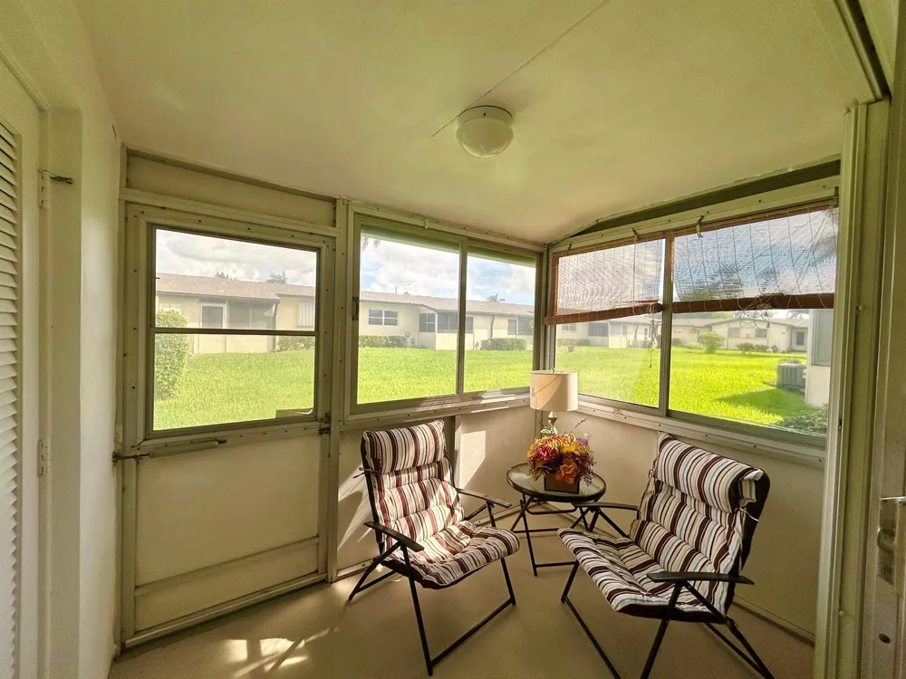2811 Ashley Drive W #E West Palm Beach, FL 33415