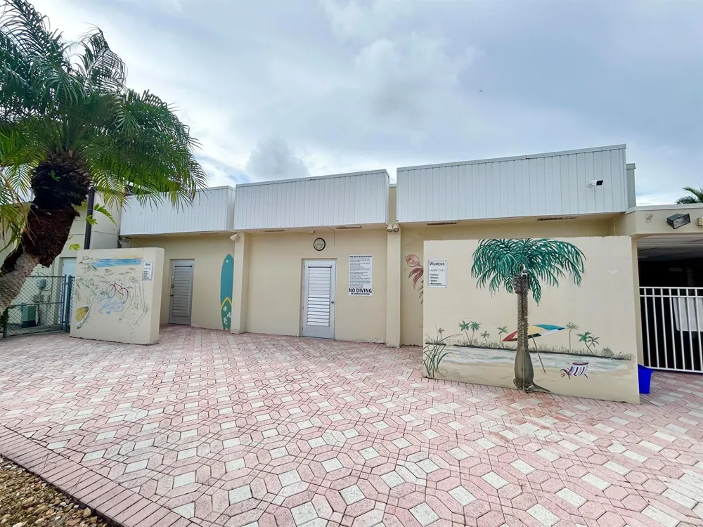 2811 Ashley Drive W #E West Palm Beach, FL 33415