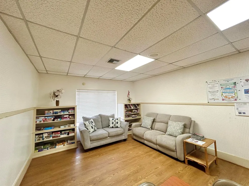2811 Ashley Drive W #E West Palm Beach, FL 33415