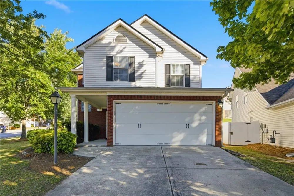 702 River Hill Dr Lawrenceville, GA 30046
