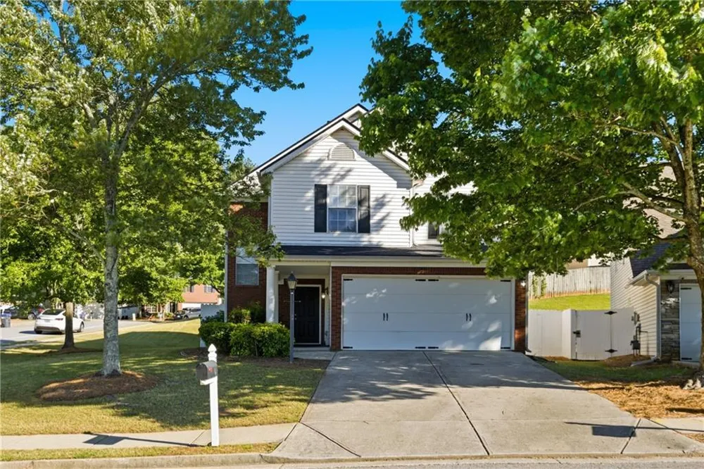 702 River Hill Dr Lawrenceville, GA 30046
