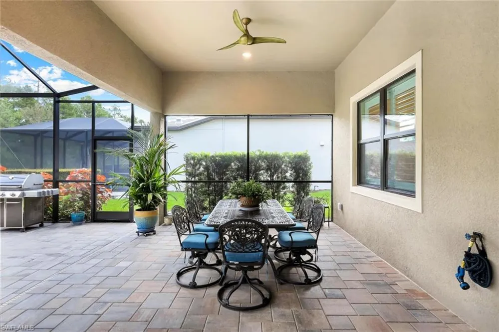 9527 Curlew Drive Naples, FL 34120
