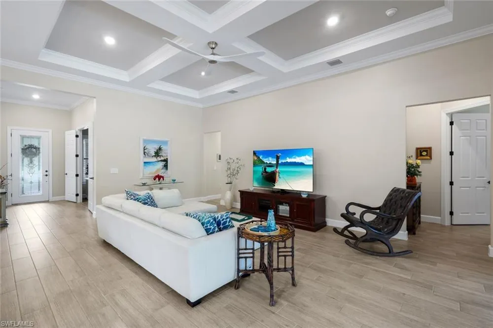 9527 Curlew Drive Naples, FL 34120