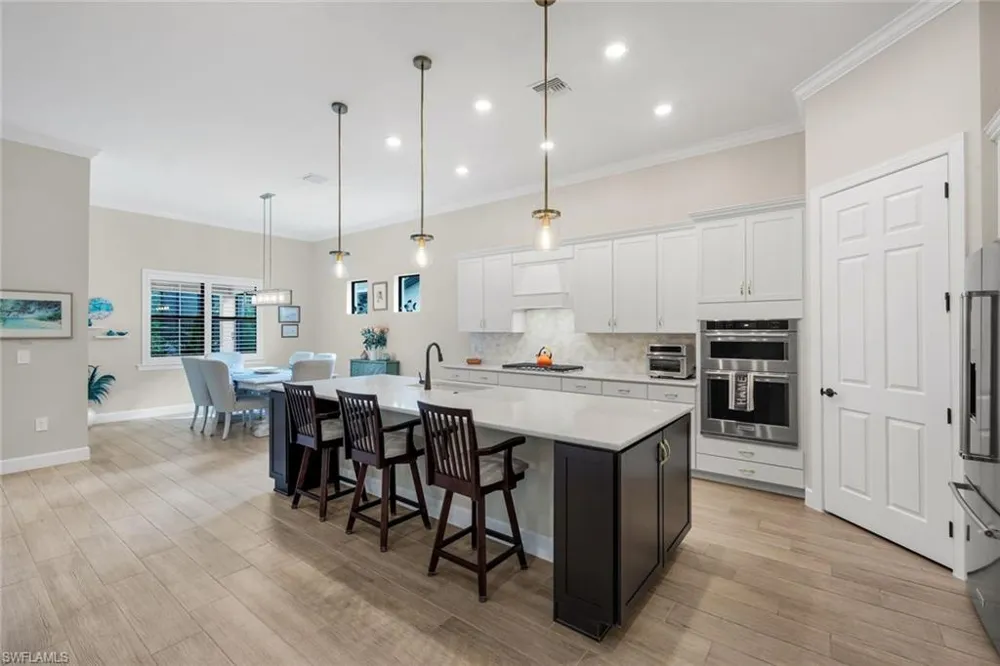 9527 Curlew Drive Naples, FL 34120