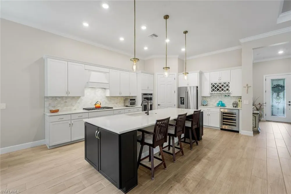 9527 Curlew Drive Naples, FL 34120