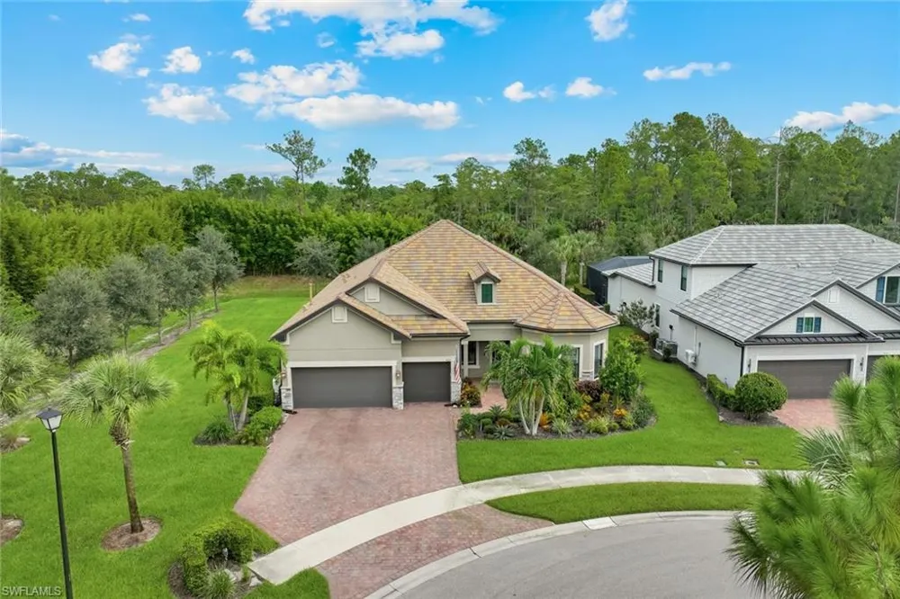 9527 Curlew Drive Naples, FL 34120