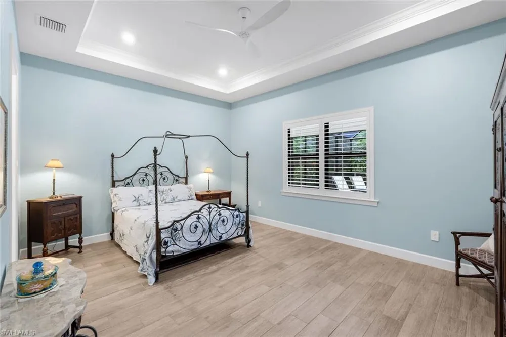 9527 Curlew Drive Naples, FL 34120
