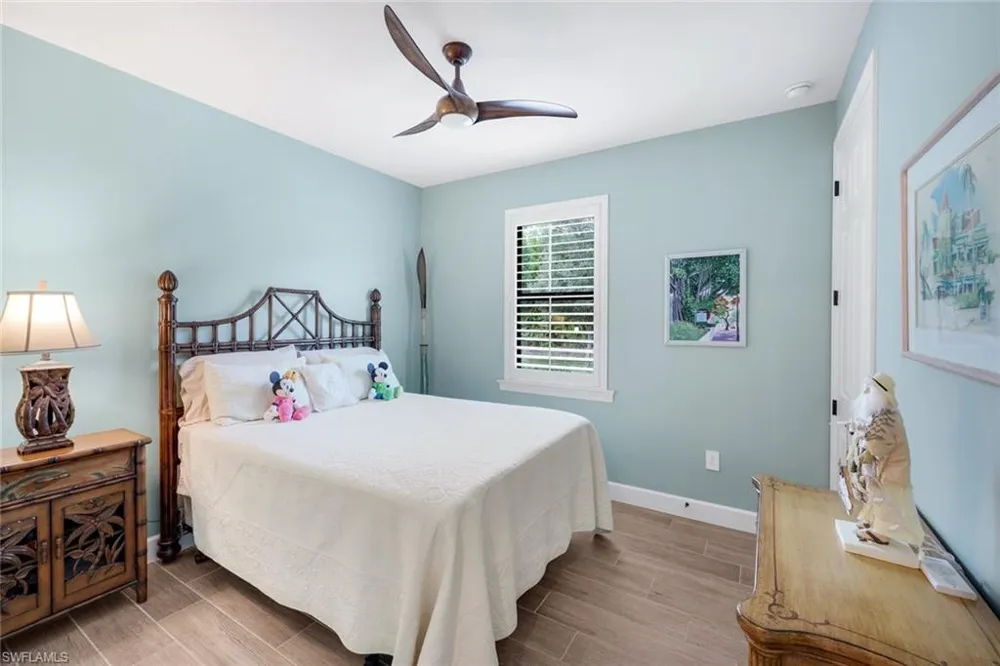 9527 Curlew Drive Naples, FL 34120