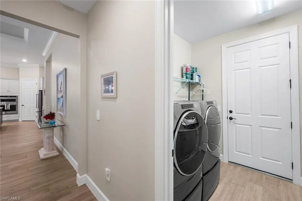 9527 Curlew Drive Naples, FL 34120