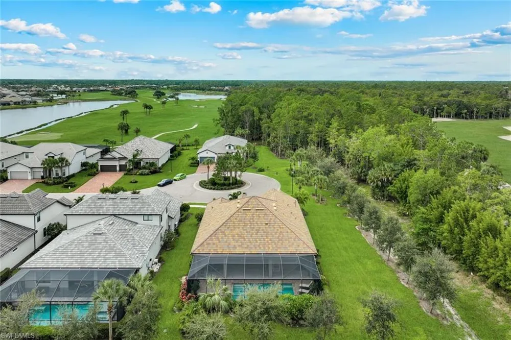 9527 Curlew Drive Naples, FL 34120