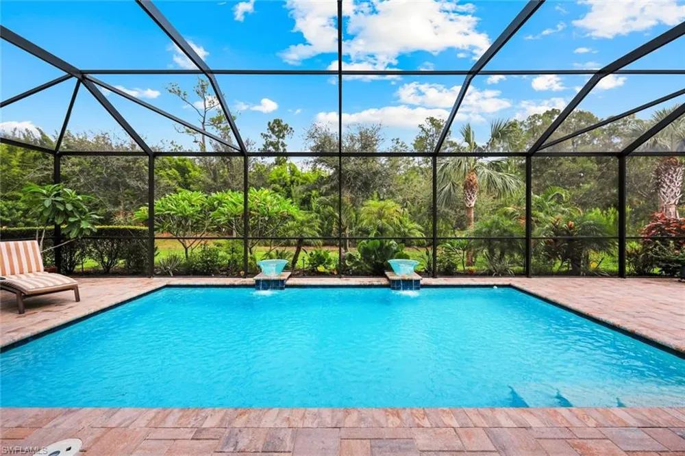 9527 Curlew Drive Naples, FL 34120