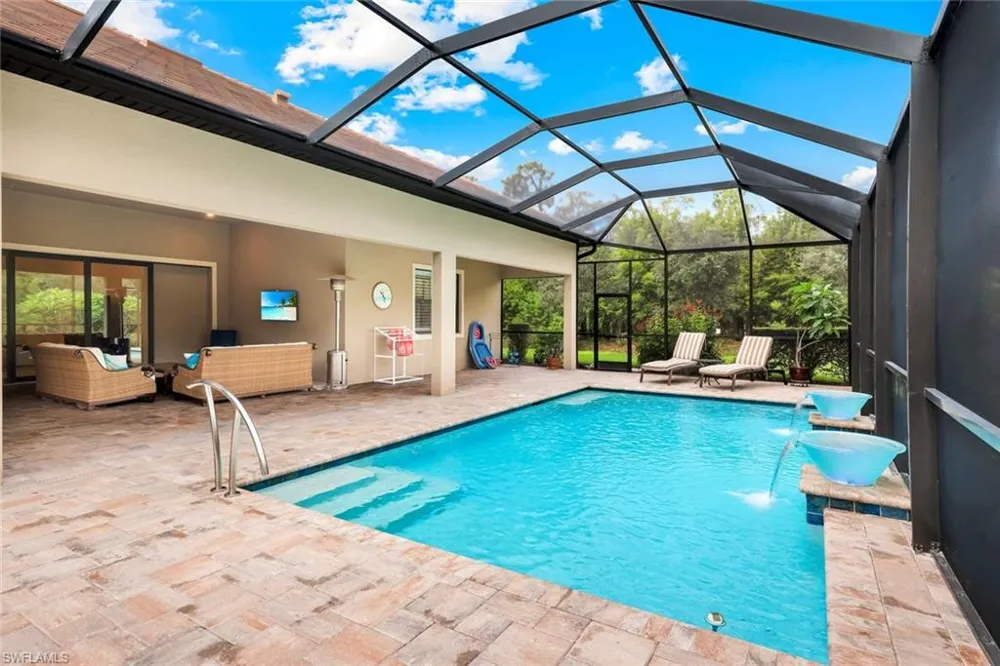 9527 Curlew Drive Naples, FL 34120