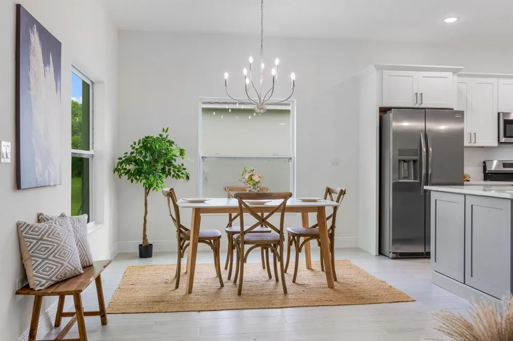8115 104TH AVENUE Vero Beach, FL 32967