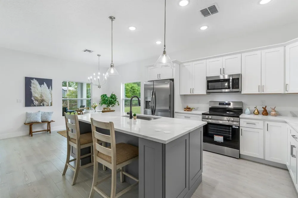 8115 104TH AVENUE Vero Beach, FL 32967