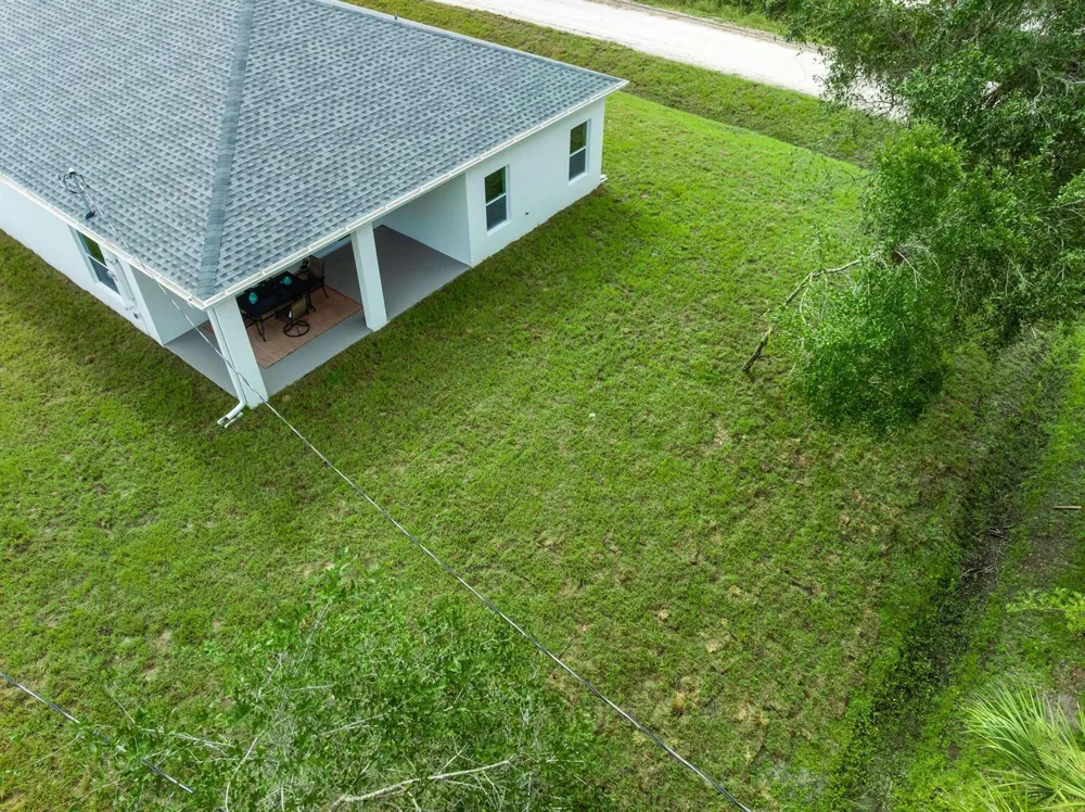 8115 104TH AVENUE Vero Beach, FL 32967