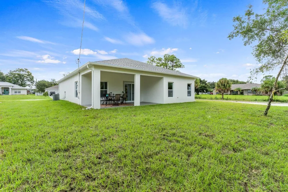 8115 104TH AVENUE Vero Beach, FL 32967
