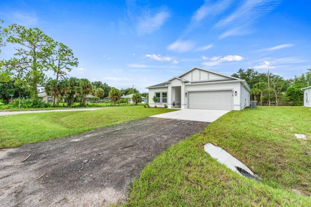 8115 104TH AVENUE Vero Beach, FL 32967