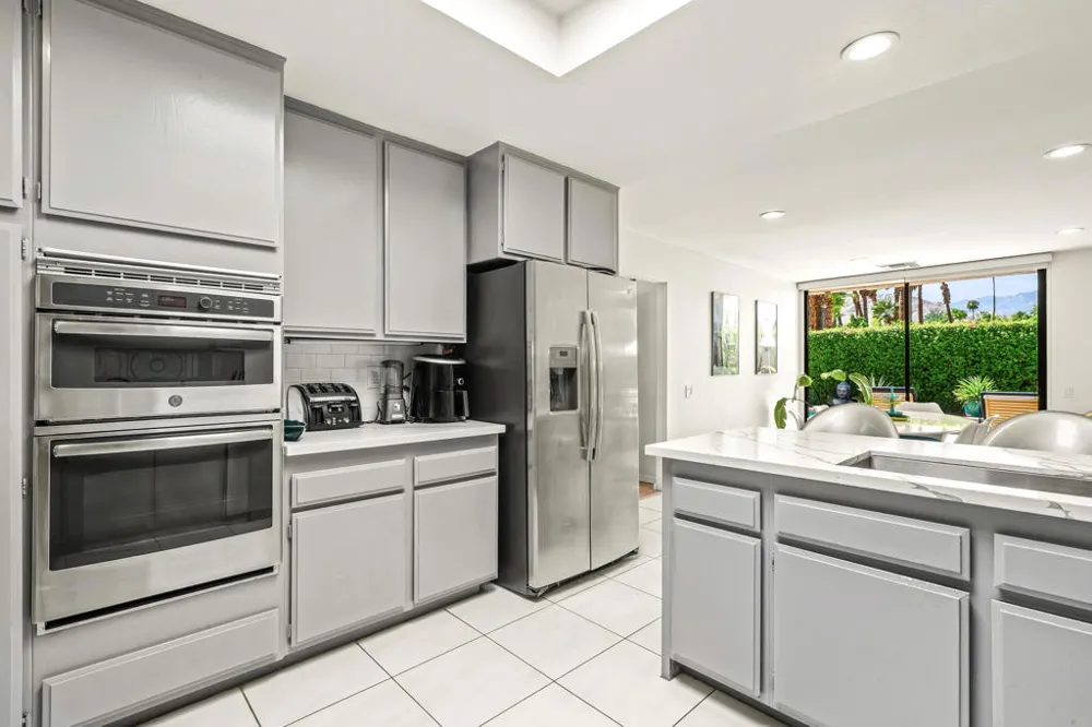 16 Cornell Drive Rancho Mirage, CA 92270