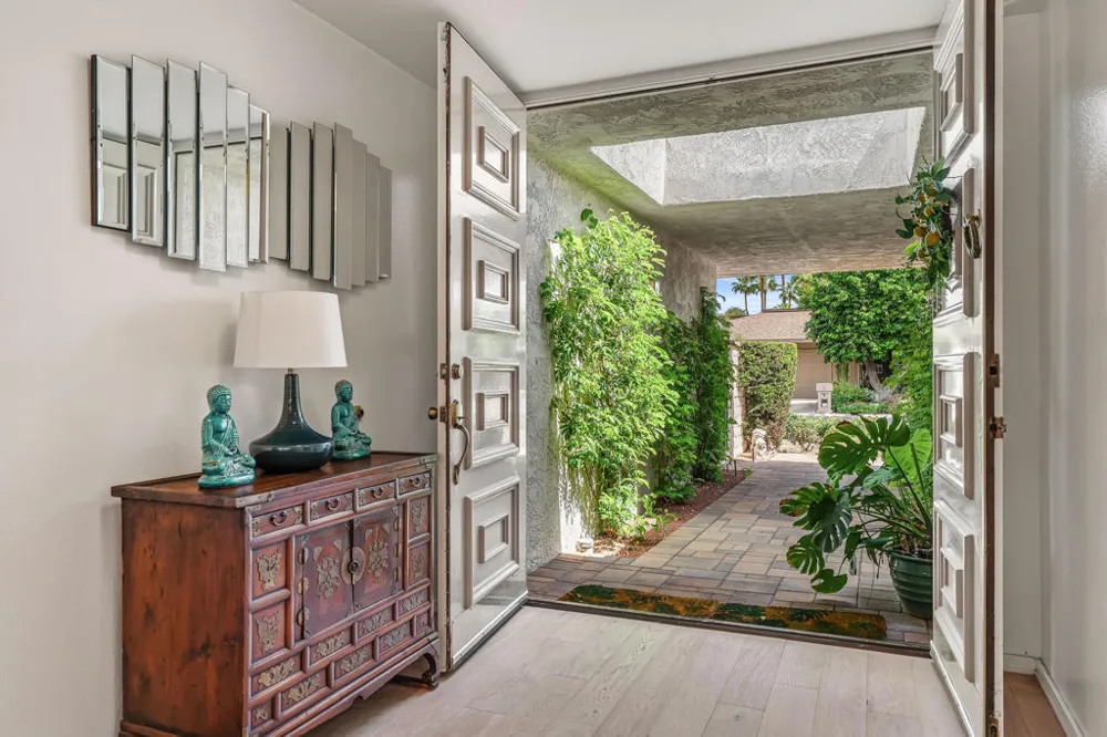 16 Cornell Drive Rancho Mirage, CA 92270
