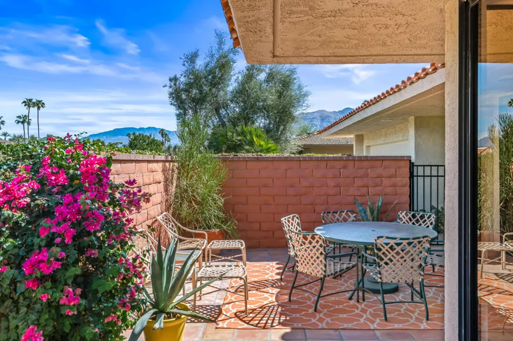 16 Cornell Drive Rancho Mirage, CA 92270