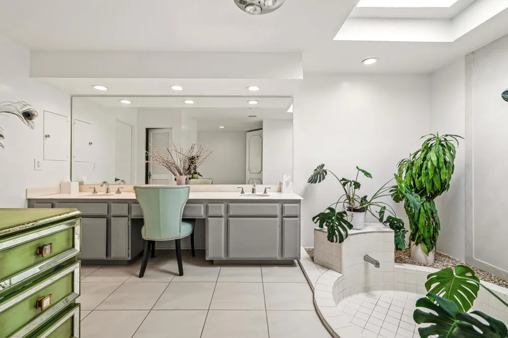 16 Cornell Drive Rancho Mirage, CA 92270