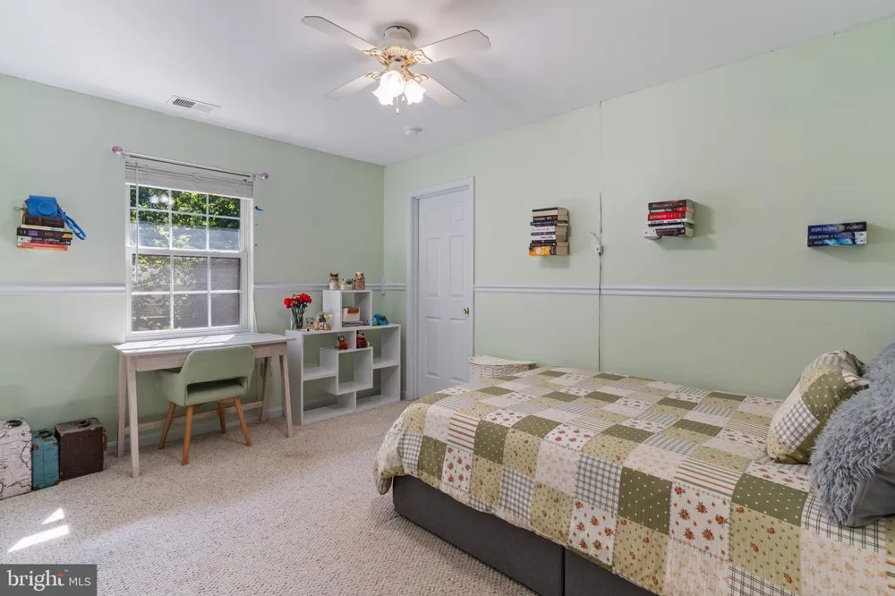 701 HICKOK TRL Lusby, MD 20657