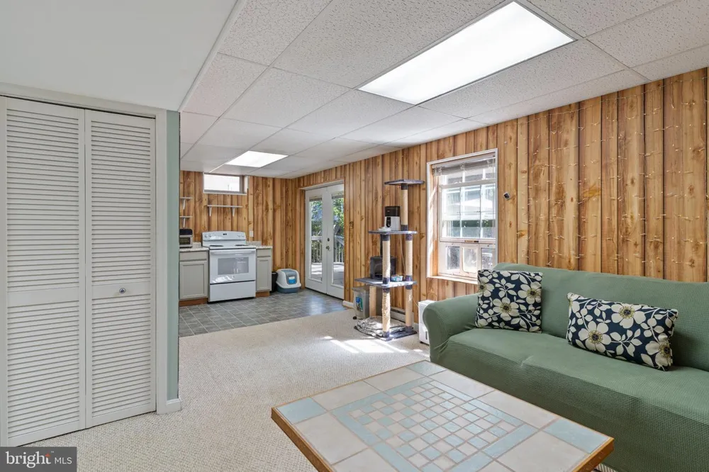701 HICKOK TRL Lusby, MD 20657