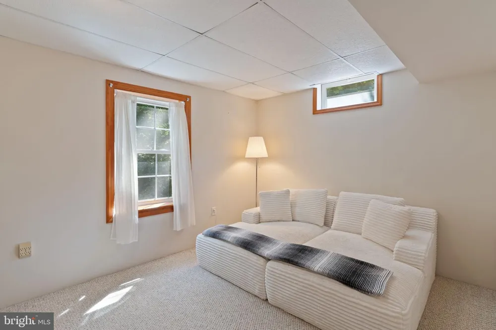 701 HICKOK TRL Lusby, MD 20657