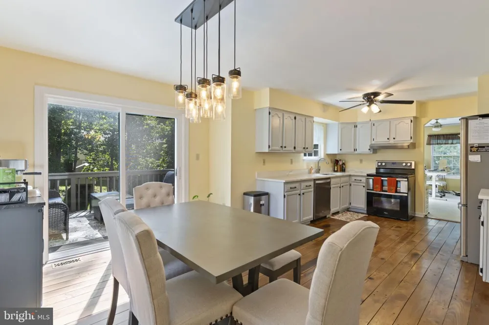 701 HICKOK TRL Lusby, MD 20657