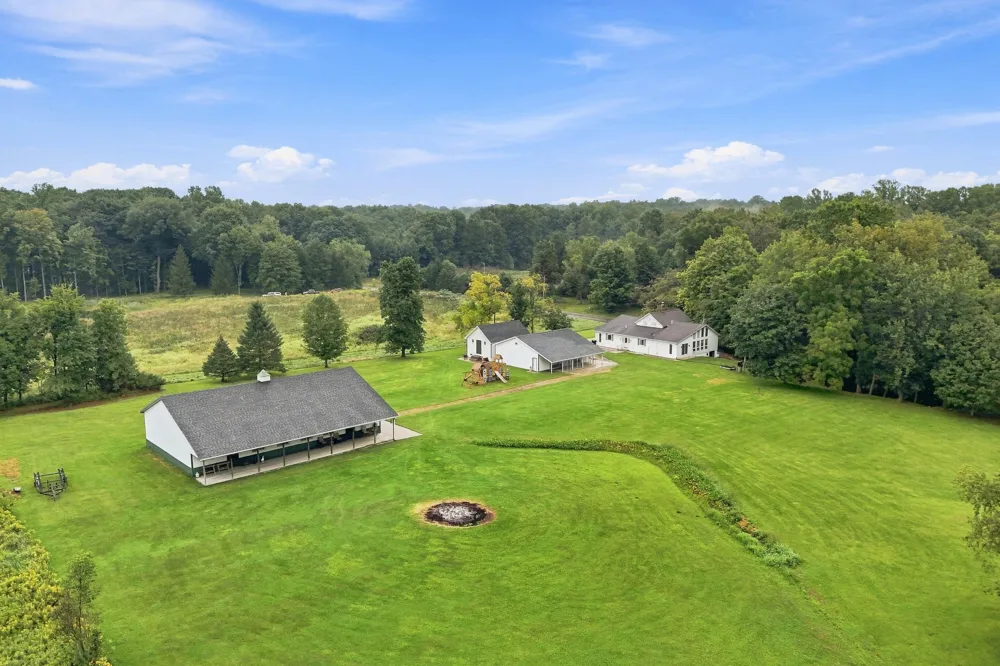 18944 S Lakeside Road New Buffalo, MI 49117