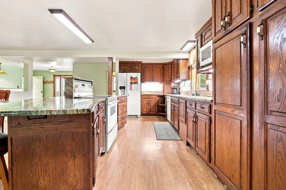 18944 S Lakeside Road New Buffalo, MI 49117