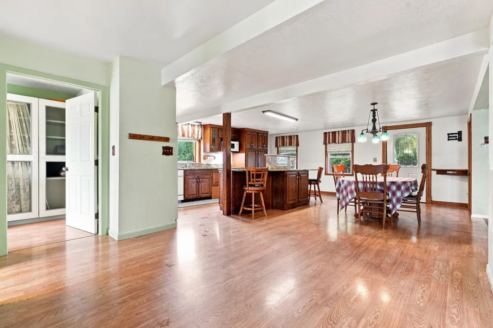 18944 S Lakeside Road New Buffalo, MI 49117