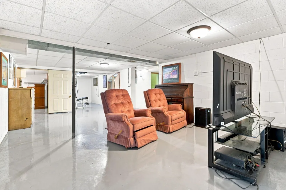 18944 S Lakeside Road New Buffalo, MI 49117