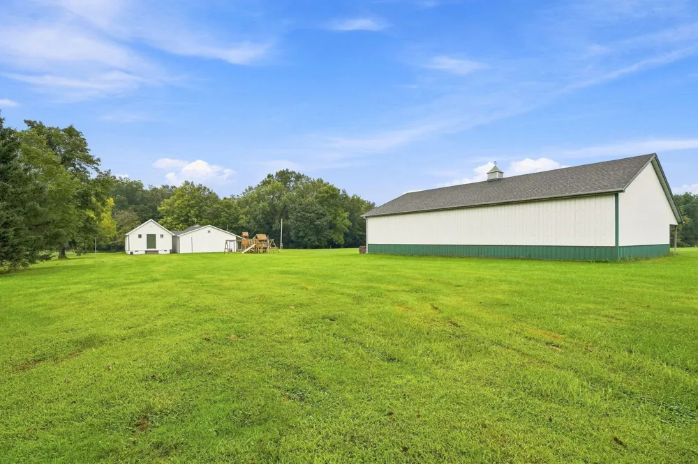 18944 S Lakeside Road New Buffalo, MI 49117