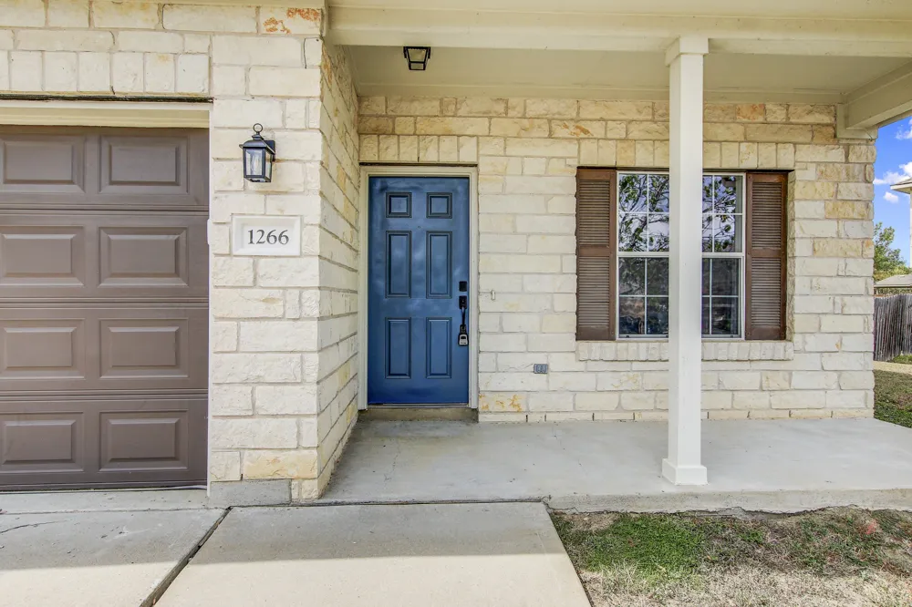 1266 Cherrywood Kyle, TX 78640