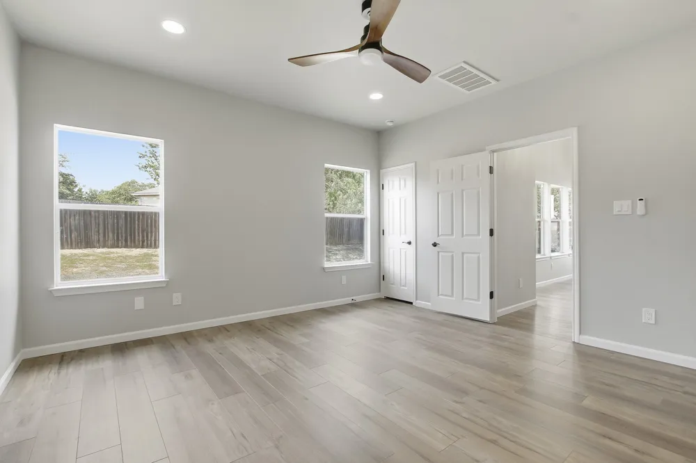 1266 Cherrywood Kyle, TX 78640