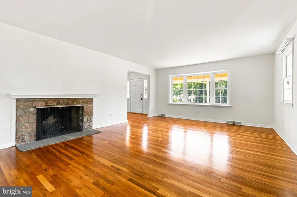 1051 KIPLING ROAD Jenkintown, PA 19046