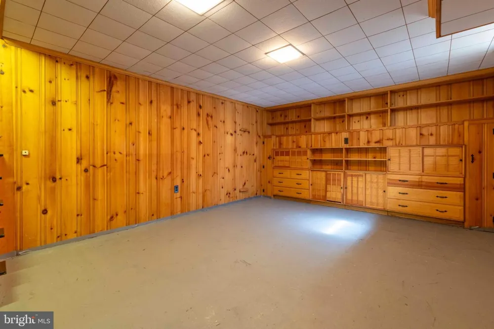 1051 KIPLING ROAD Jenkintown, PA 19046