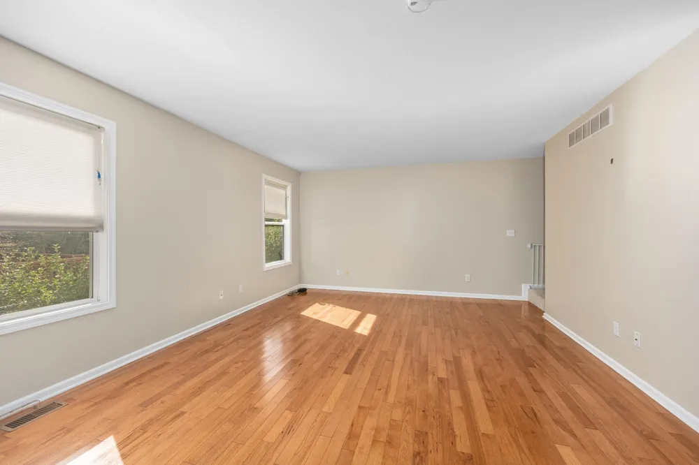 1588 Gander Hill Drive Holt, MI 48842