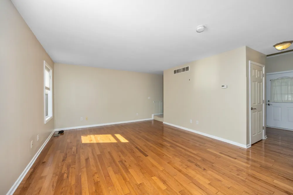 1588 Gander Hill Drive Holt, MI 48842