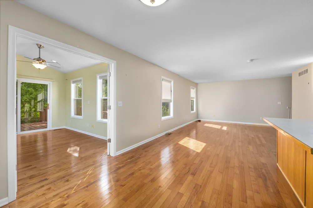 1588 Gander Hill Drive Holt, MI 48842