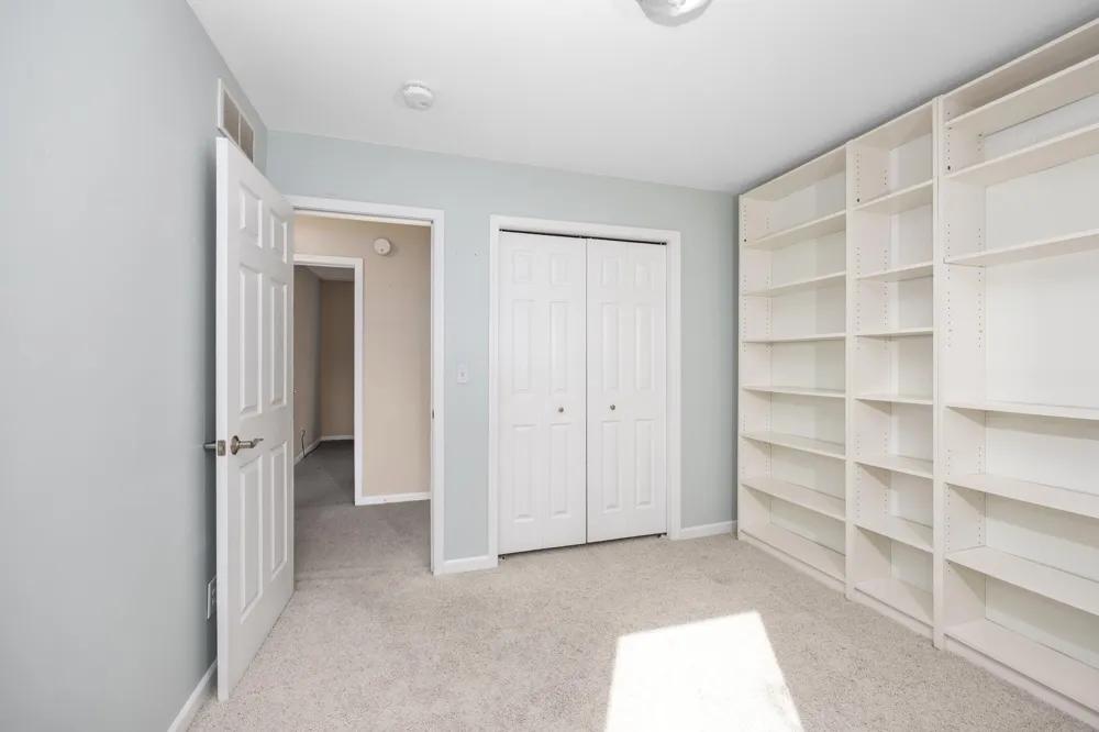 1588 Gander Hill Drive Holt, MI 48842