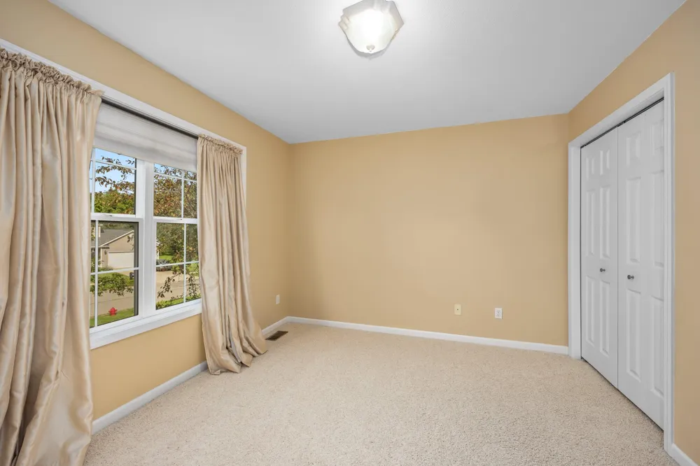 1588 Gander Hill Drive Holt, MI 48842