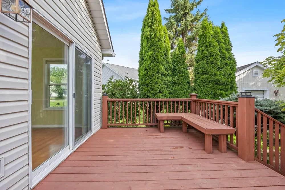 1588 Gander Hill Drive Holt, MI 48842