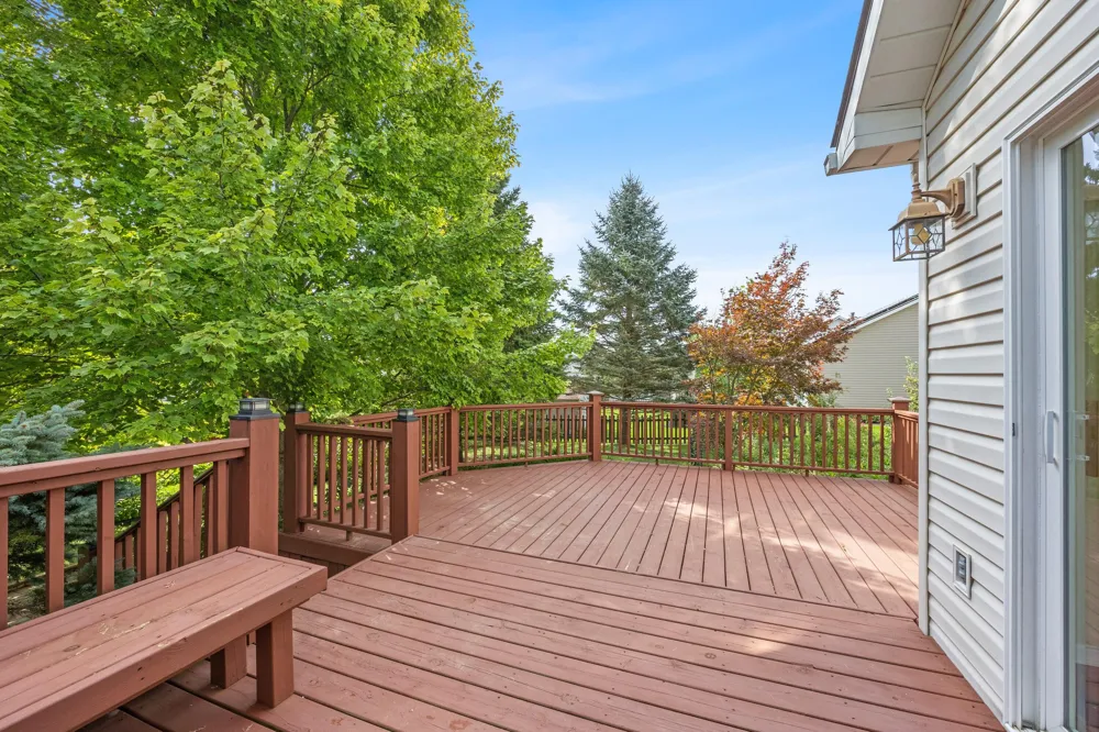 1588 Gander Hill Drive Holt, MI 48842
