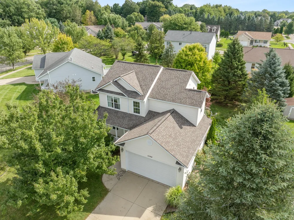 1588 Gander Hill Drive Holt, MI 48842