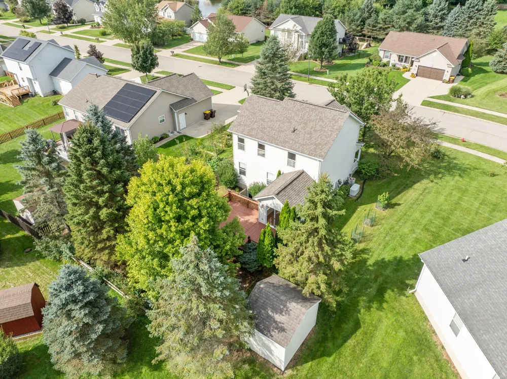 1588 Gander Hill Drive Holt, MI 48842