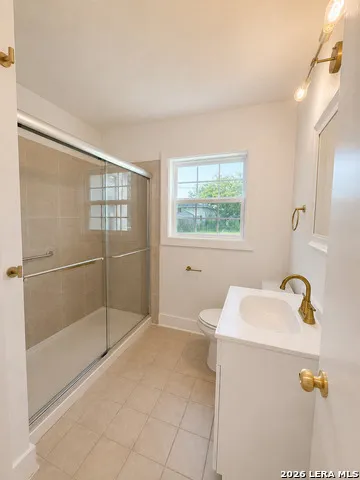 7911 Carolwood Dr Houston, TX 77028