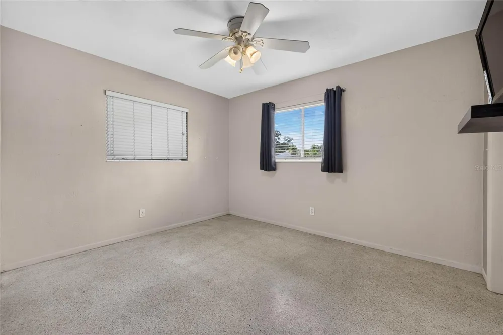 6549 21ST STREET St Petersburg, FL 33702