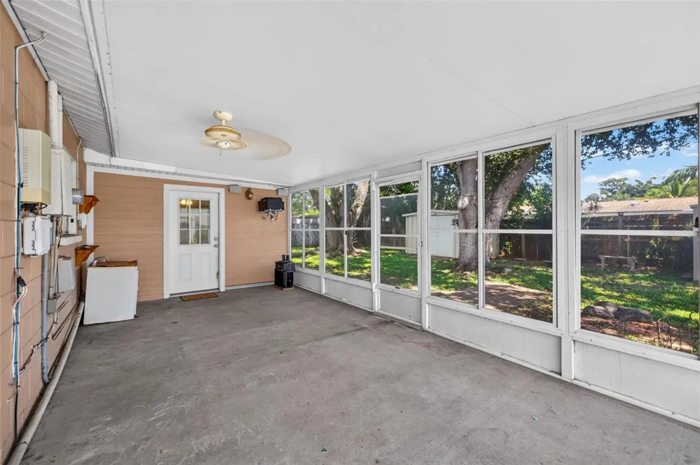 6549 21ST STREET St Petersburg, FL 33702